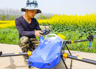 Hubei fördert energisch landwirtschaftliche Drohnen zur Vorbeugung und Bekämpfung von Rapskrankheiten und Insektenschädlingen im Jahr 2023
